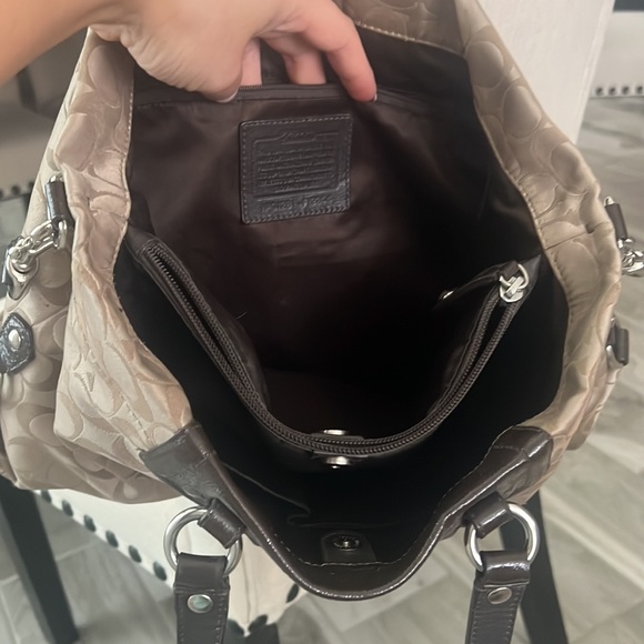 Coach handbag - Picture 2 of 3